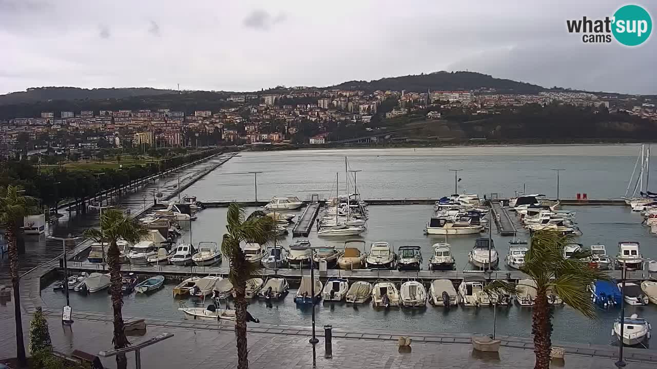 Webcam Koper – Panorama de la marina et de la promenade depuis le Grand Hotel Koper