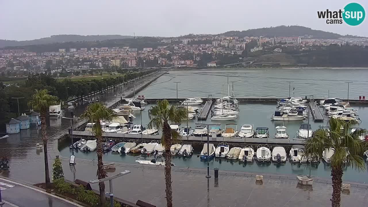 Webcam Koper – Panorama de la marina et de la promenade depuis le Grand Hotel Koper