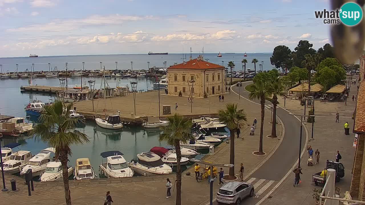 The Port of Koper live webcam – cruise and cargo port – Slovenia