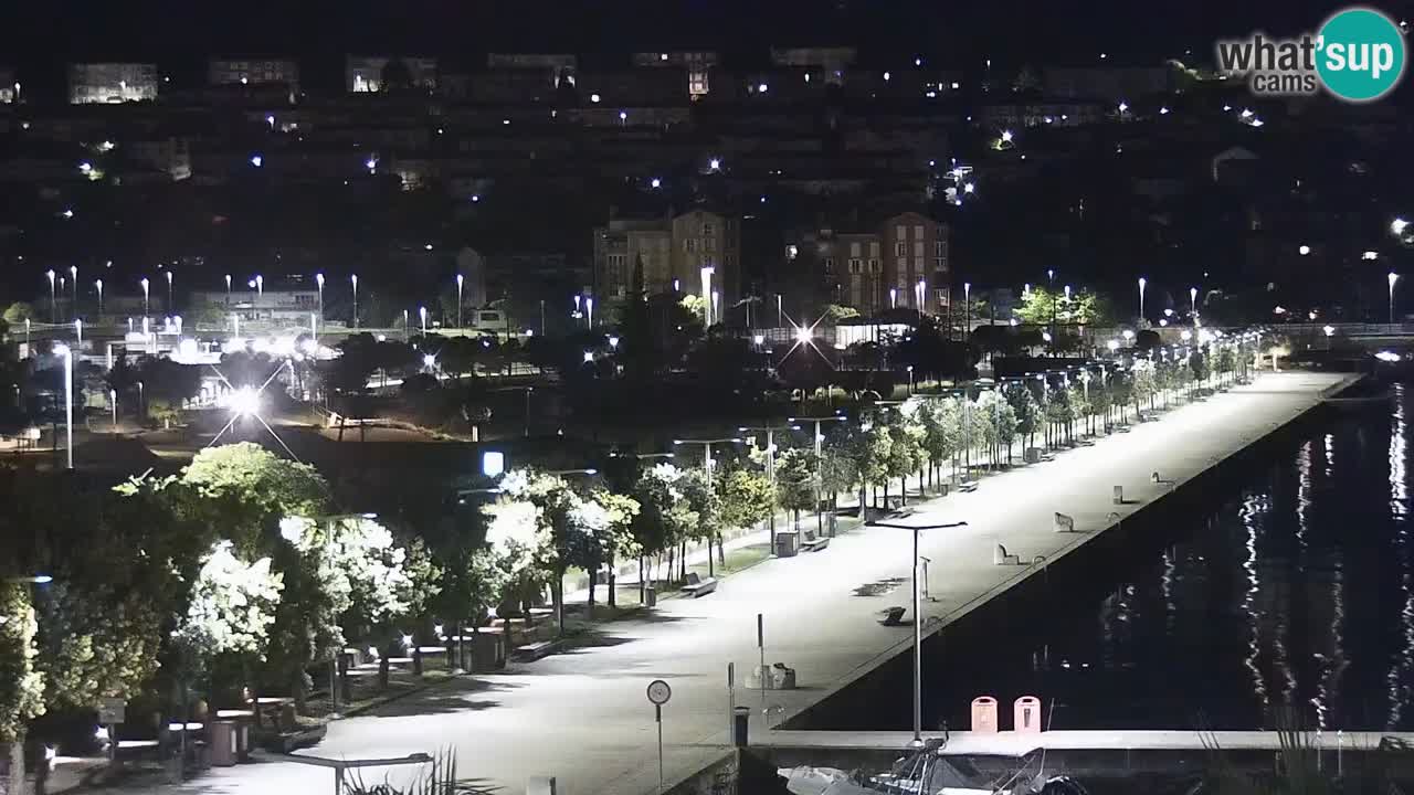 Spletna kamera Luka Koper v živo – Potniški terminal in tovorno pristanišče – Slovenija