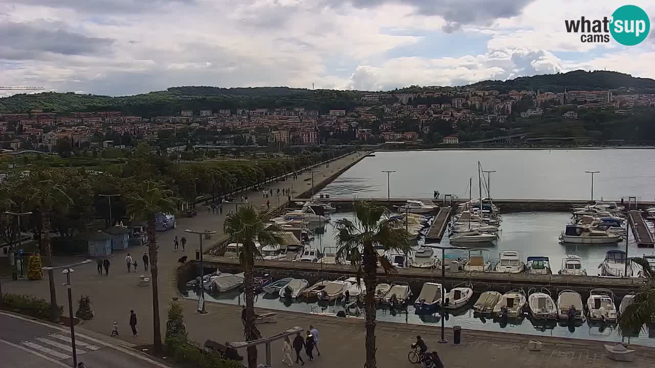 Webcam Koper – Panorama of the marina and promenade from the Grand Hotel Koper