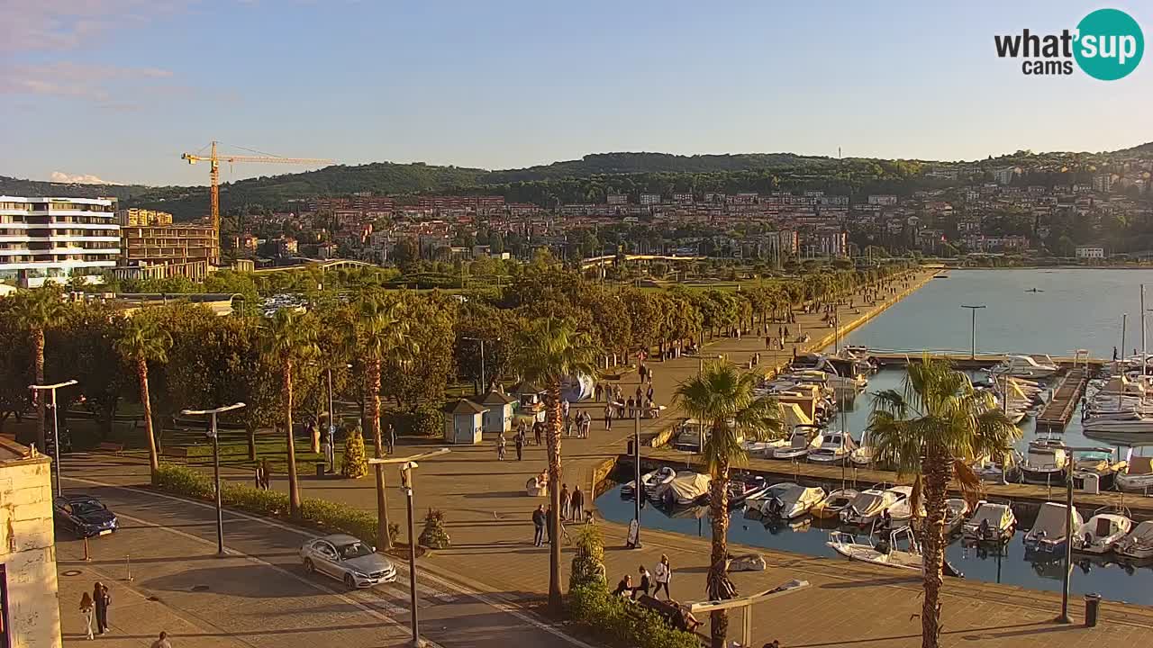 Webcam Koper – Panorama of the marina and promenade from the Grand Hotel Koper