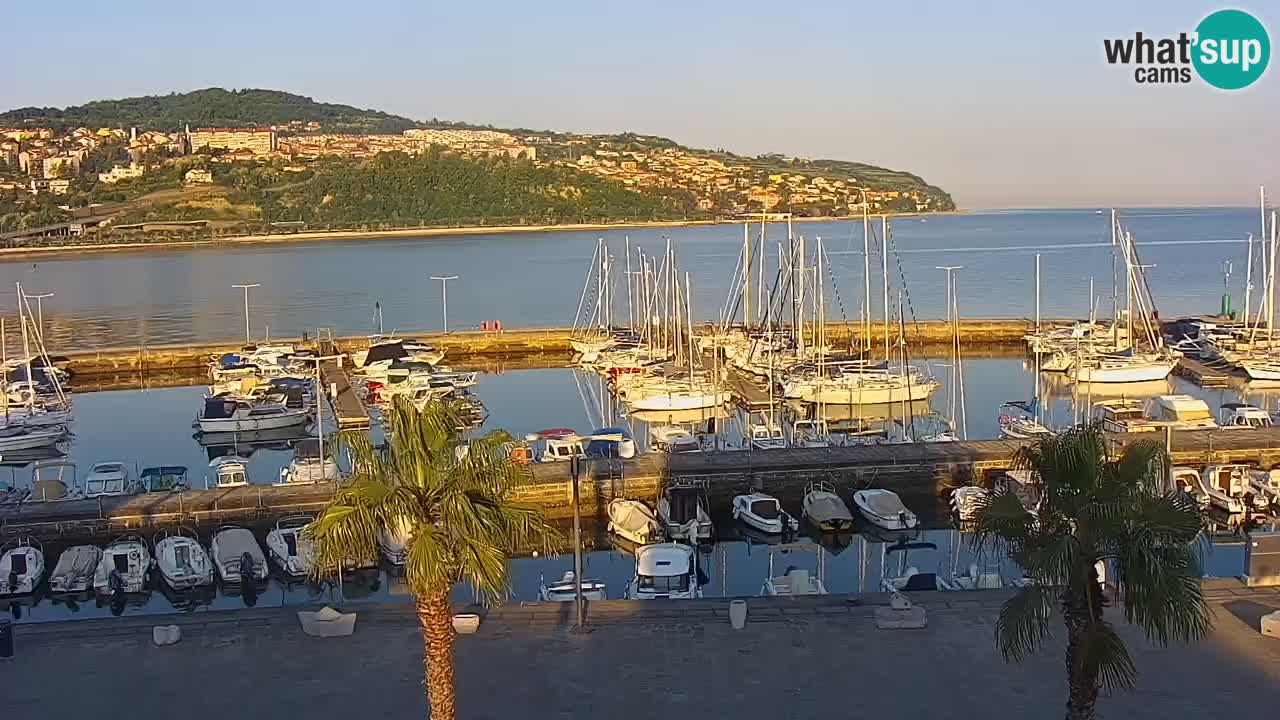 Webcam Koper – Panorama of the marina and promenade from the Grand Hotel Koper