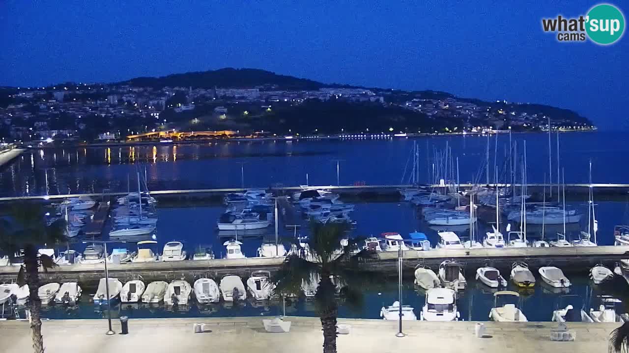 Webcam Koper – Panorama of the marina and promenade from the Grand Hotel Koper