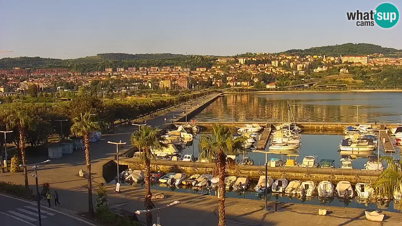 Webcam Koper – Panorama de la marina et de la promenade depuis le Grand Hotel Koper