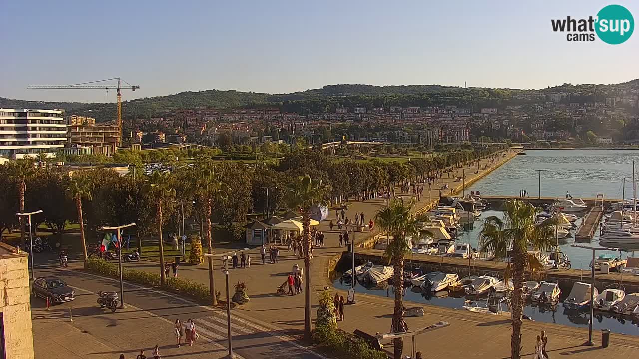 Webcam Koper – Panorama of the marina and promenade from the Grand Hotel Koper