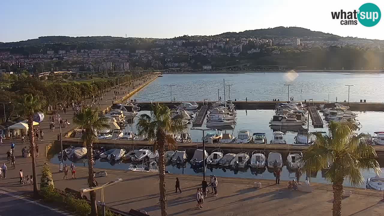 Webcam Koper – Panorama of the marina and promenade from the Grand Hotel Koper