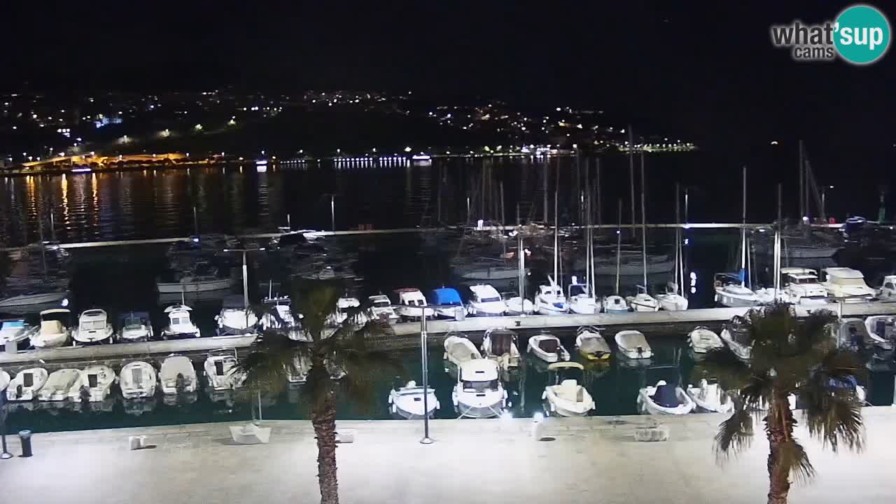 Luka Kopar uživo web kamera – Turistički terminal i teretna luka – Slovenija