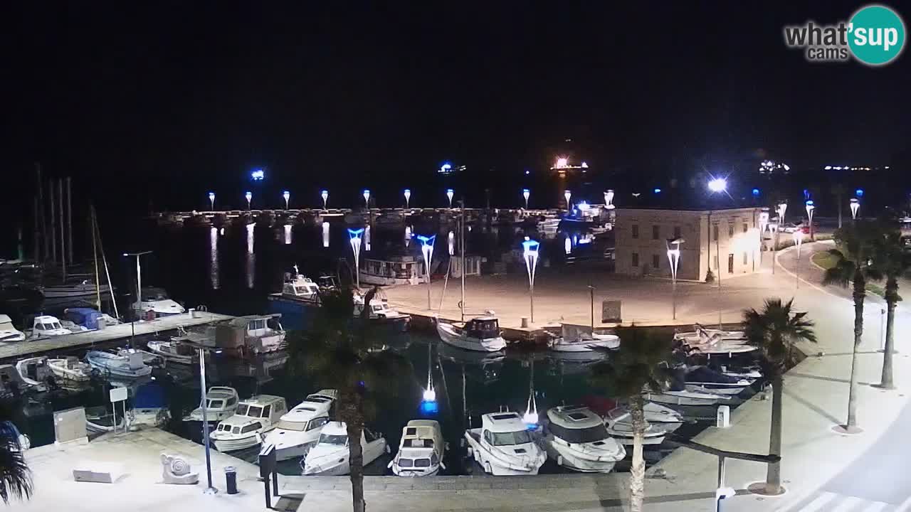 Spletna kamera Koper – Panorama na marino in promenado s Hotela Grand Koper