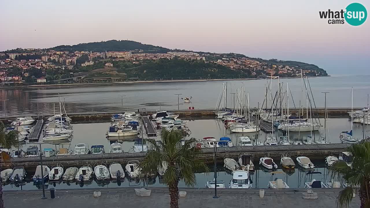 Camera en vivo Koper – puerto deportivo y paseo marítimo desde el Hotel Grand Koper