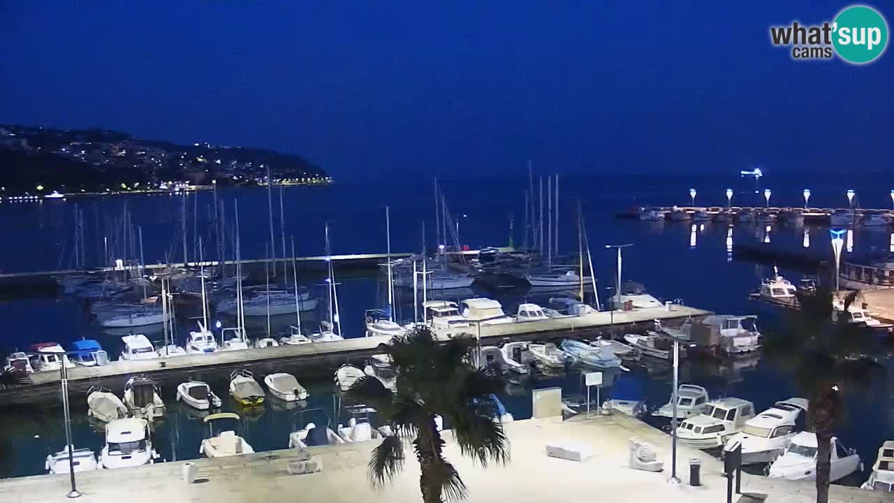 Camera en vivo Koper – puerto deportivo y paseo marítimo desde el Hotel Grand Koper