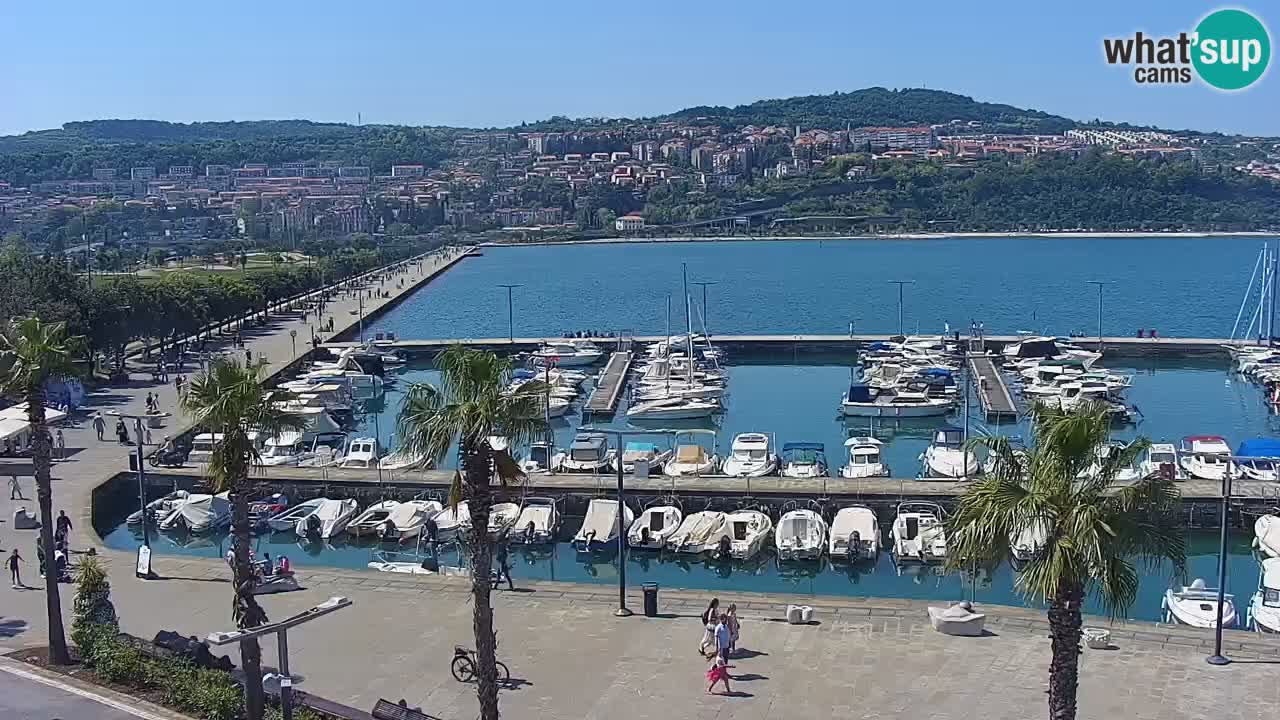 Webcam Koper – Panorama des Jachthafens und der Promenade vom Hotel Grand Koper