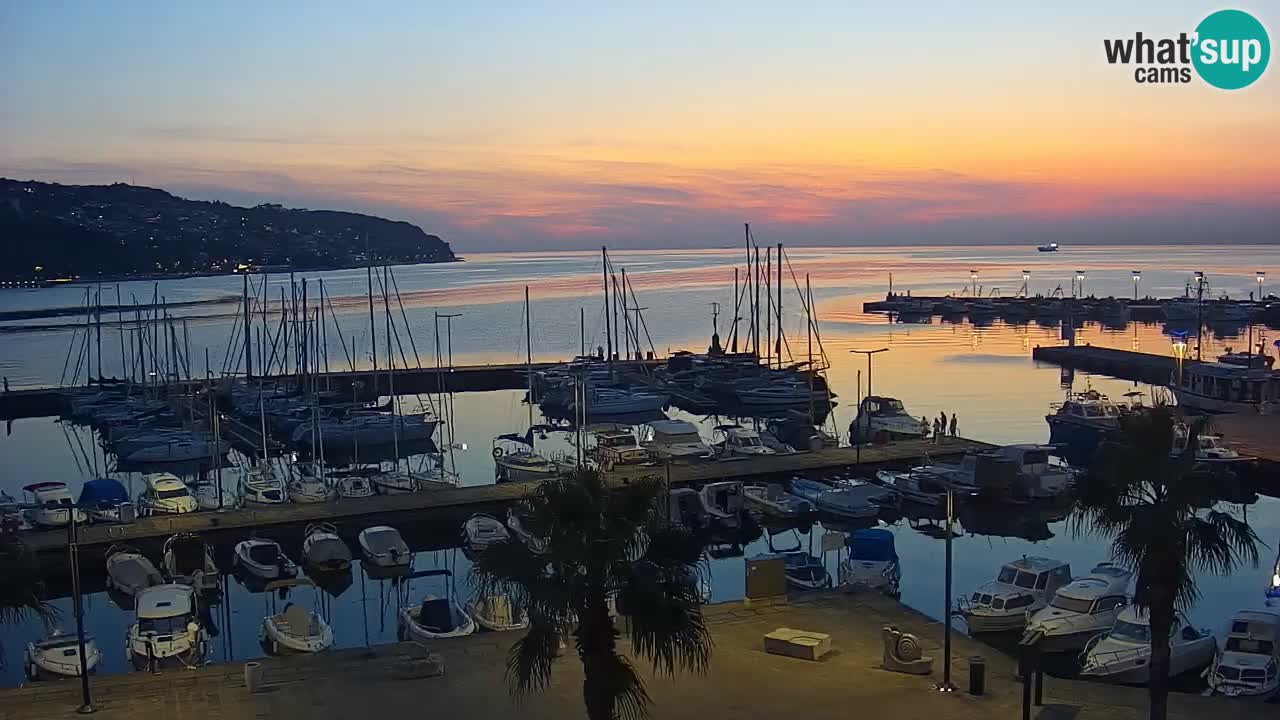 Webcam en direct du port de Koper – port de croisière et de fret – Slovénie