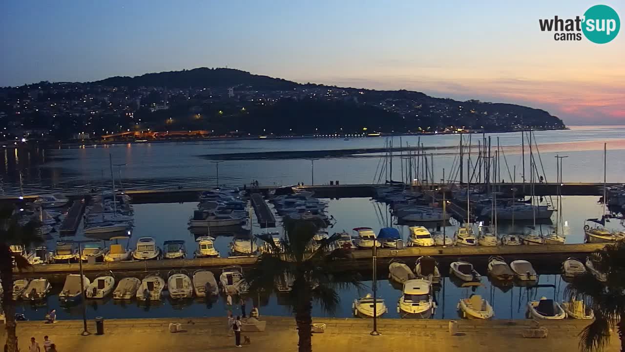 Camera en vivo Koper – puerto deportivo y paseo marítimo desde el Hotel Grand Koper