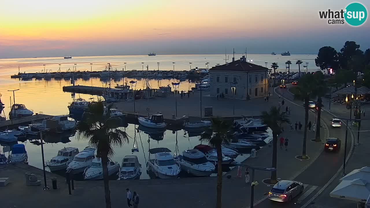 Webcam en direct du port de Koper – port de croisière et de fret – Slovénie