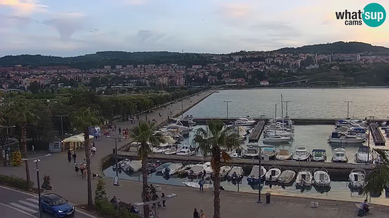 Camera en vivo Koper – puerto deportivo y paseo marítimo desde el Hotel Grand Koper