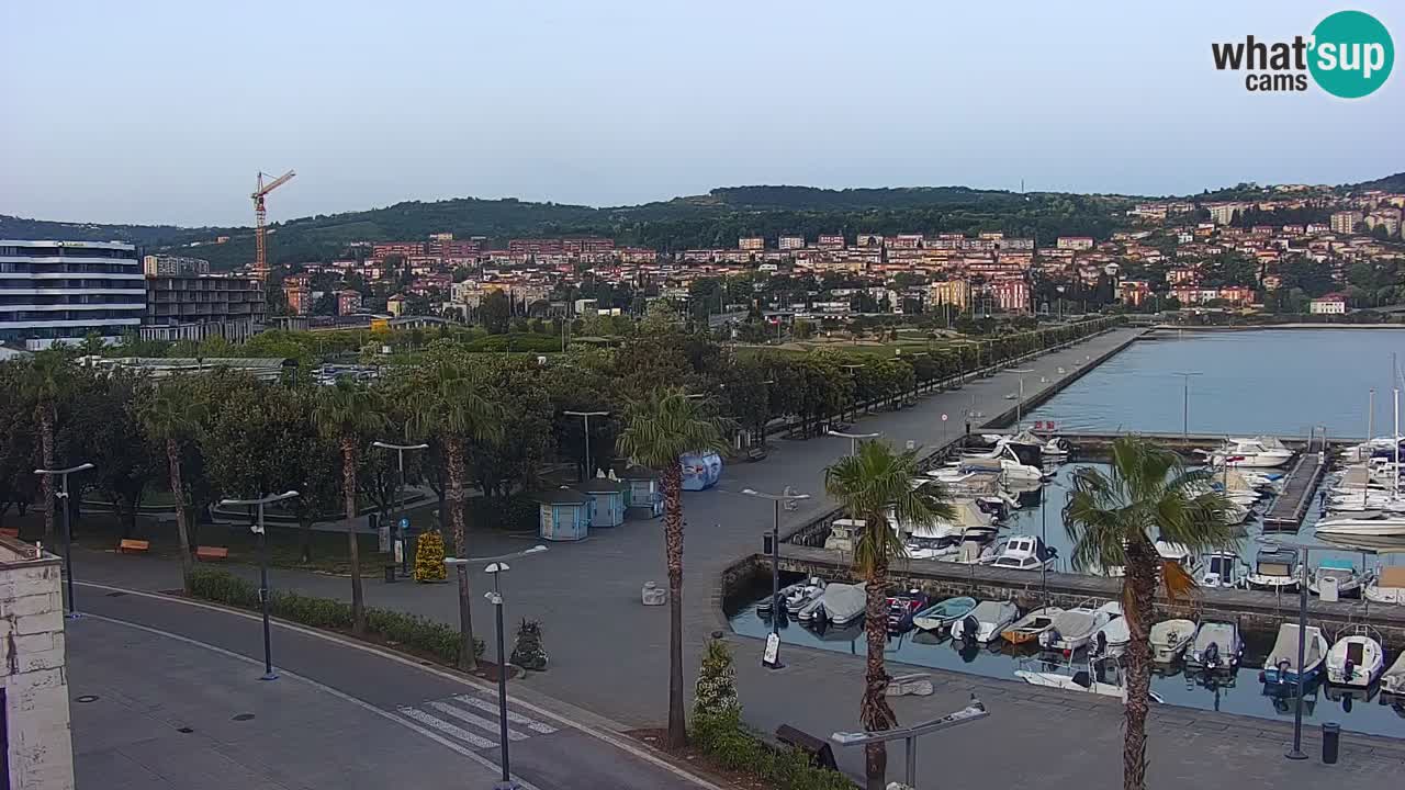 Der Hafen von Koper Live-Webcam – Kreuzfahrt- und Frachthafen – Slowenien