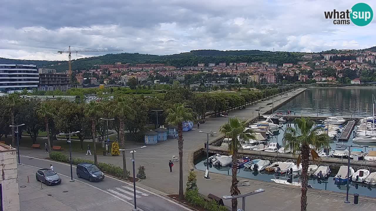 Der Hafen von Koper Live-Webcam – Kreuzfahrt- und Frachthafen – Slowenien