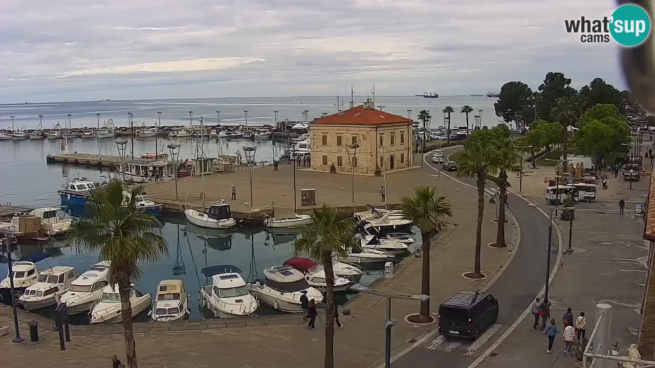 Webcam Koper – Panorama de la marina et de la promenade depuis le Grand Hotel Koper