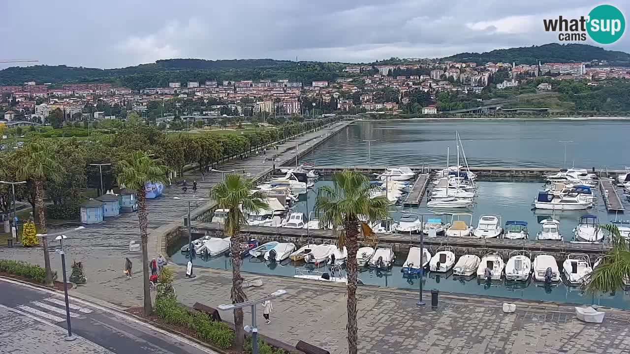 Camera en vivo Koper – puerto deportivo y paseo marítimo desde el Hotel Grand Koper
