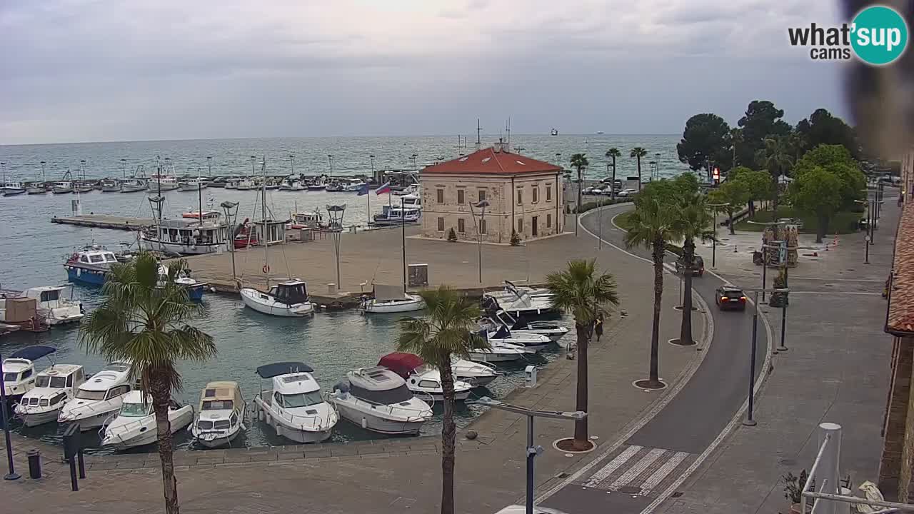 Webcam en direct du port de Koper – port de croisière et de fret – Slovénie