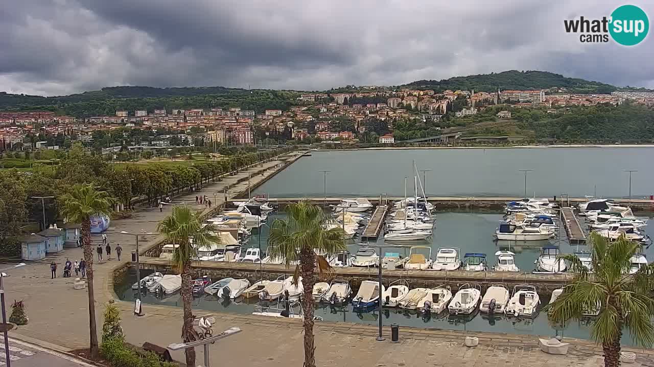 Camera en vivo Koper – puerto deportivo y paseo marítimo desde el Hotel Grand Koper