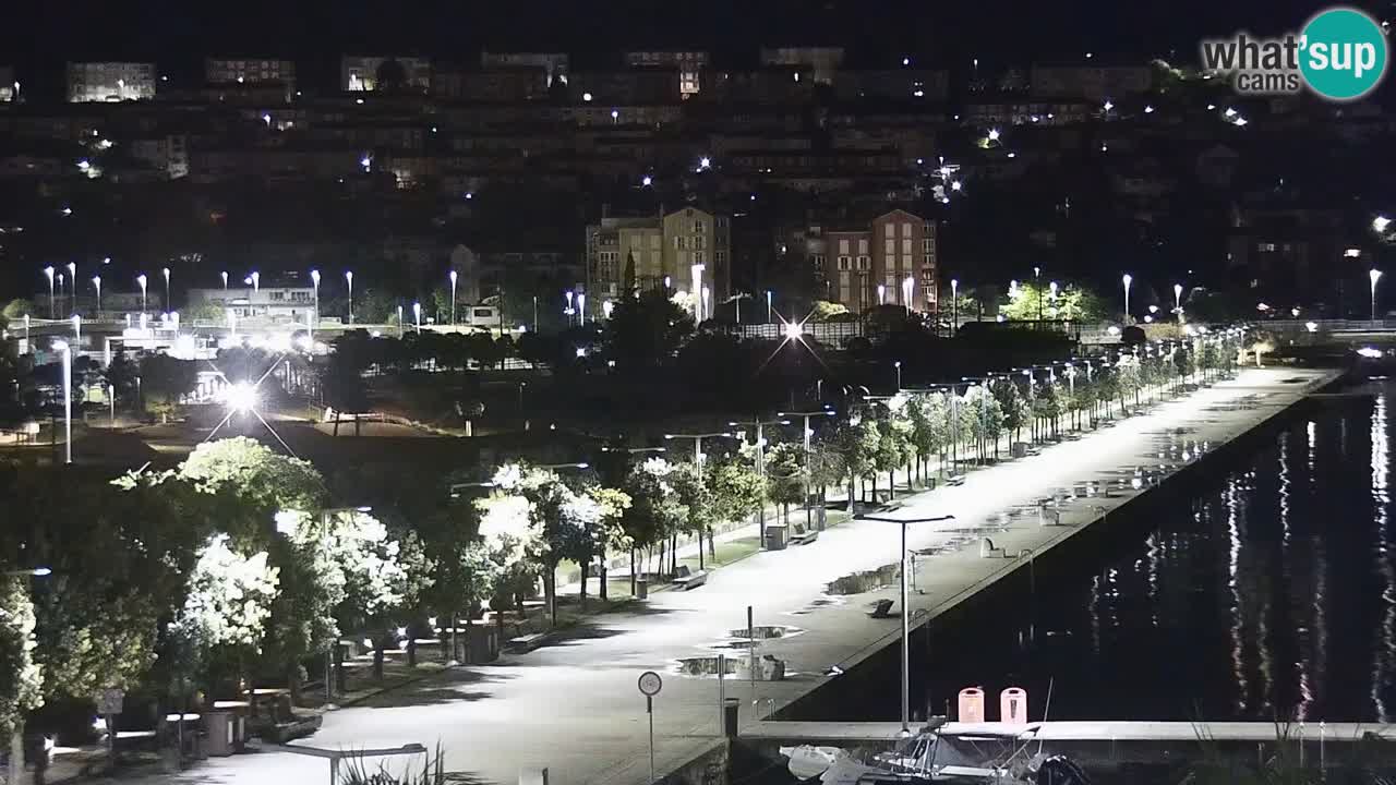 Spletna kamera Luka Koper v živo – Potniški terminal in tovorno pristanišče – Slovenija