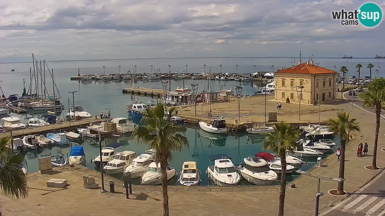 Webcam Koper – Panorama of the marina and promenade from the Grand Hotel Koper