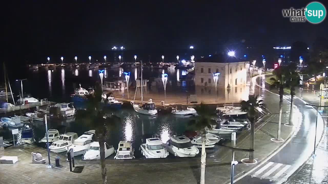 Spletna kamera Koper – Panorama na marino in promenado s Hotela Grand Koper