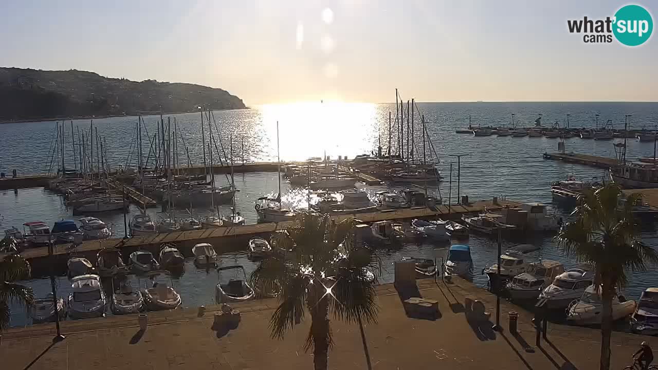 Webcam en direct du port de Koper – port de croisière et de fret – Slovénie