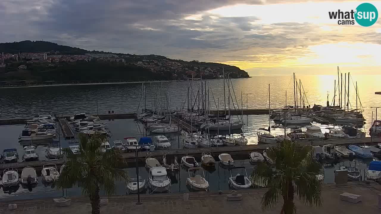 Web kamera Koper – marina i promenada – hotel Grand Koper