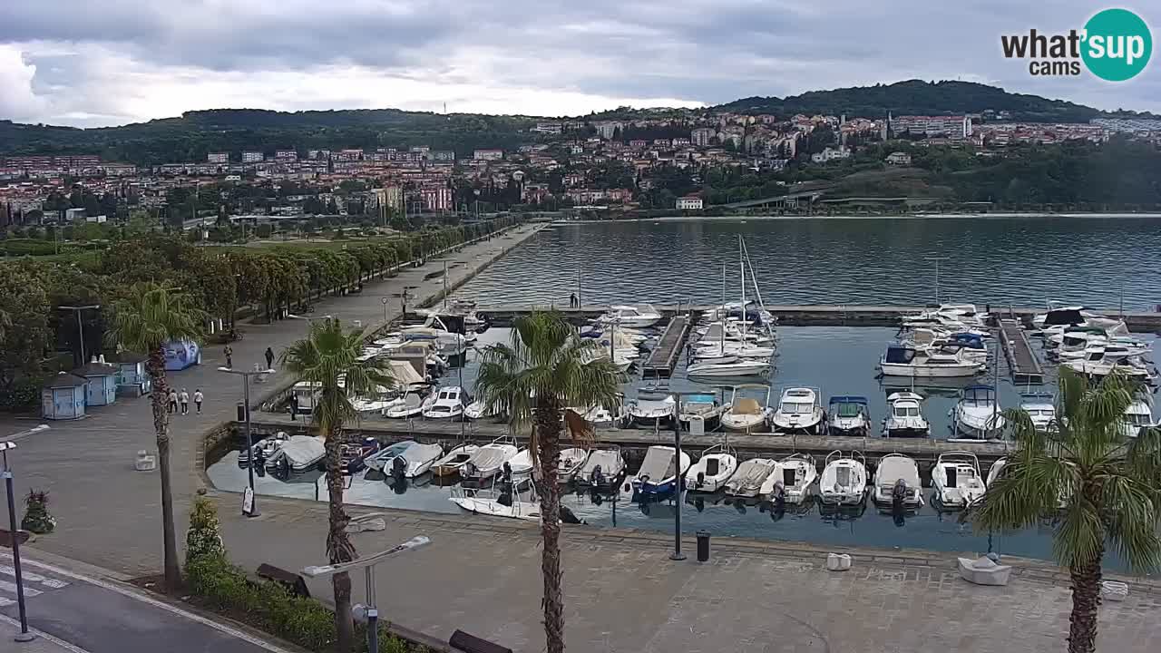 Camera en vivo Koper – puerto deportivo y paseo marítimo desde el Hotel Grand Koper