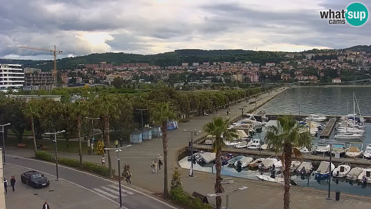 Webcam Koper – Panorama of the marina and promenade from the Grand Hotel Koper