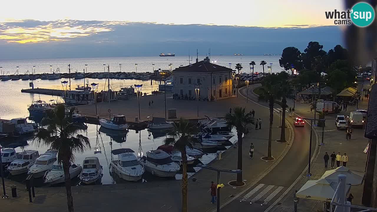The Port of Koper live webcam – cruise and cargo port – Slovenia