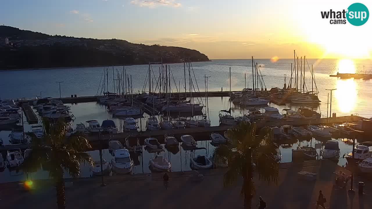 Web kamera Koper – marina i promenada – hotel Grand Koper