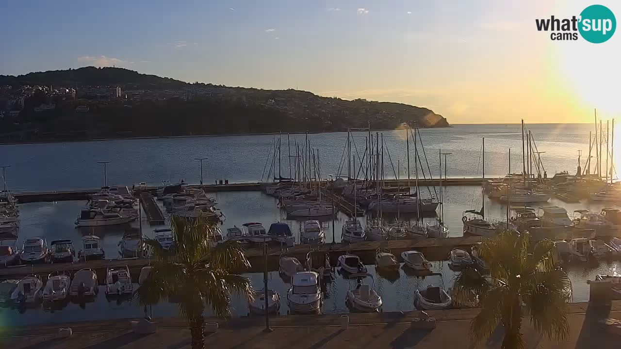 Webcam Koper – Panorama of the marina and promenade from the Grand Hotel Koper