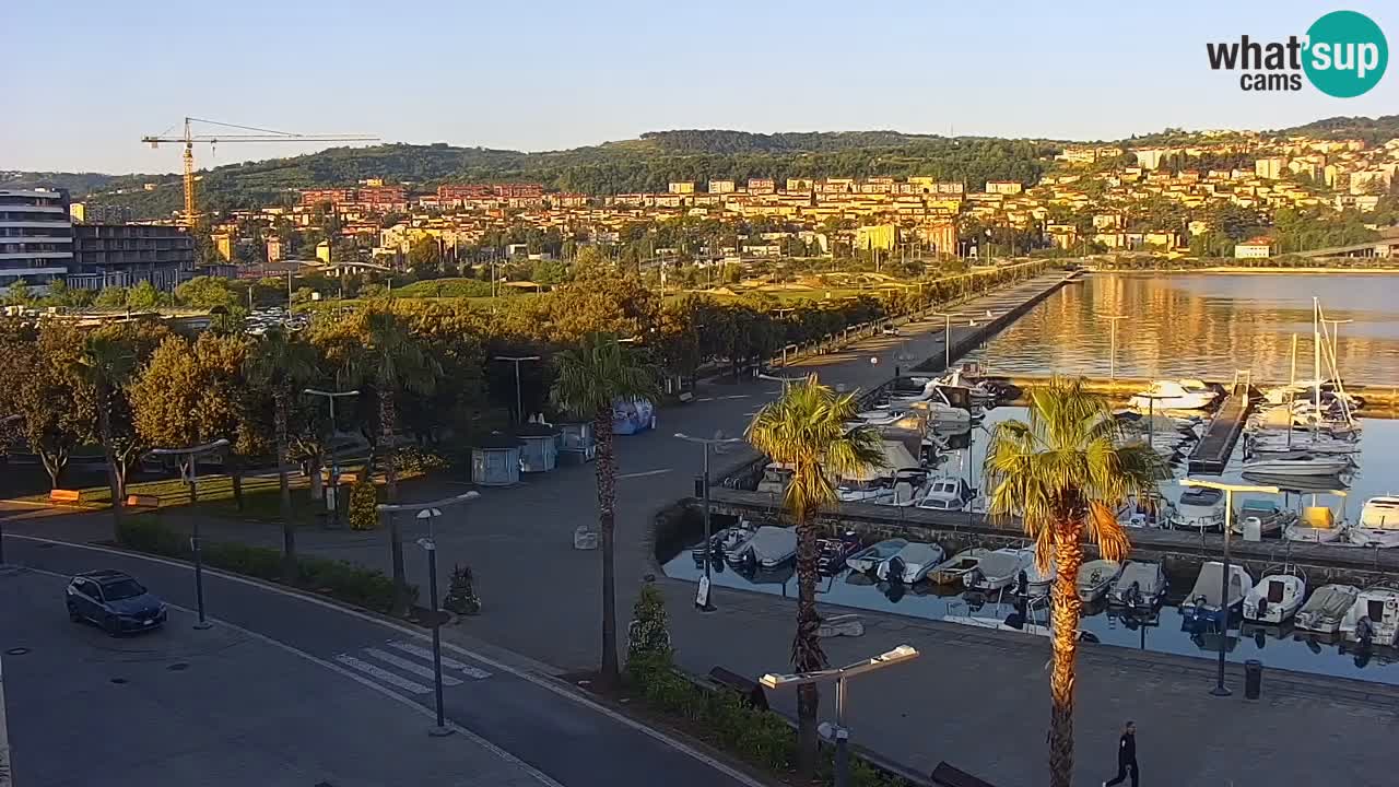Webcam Koper – Panorama de la marina et de la promenade depuis le Grand Hotel Koper