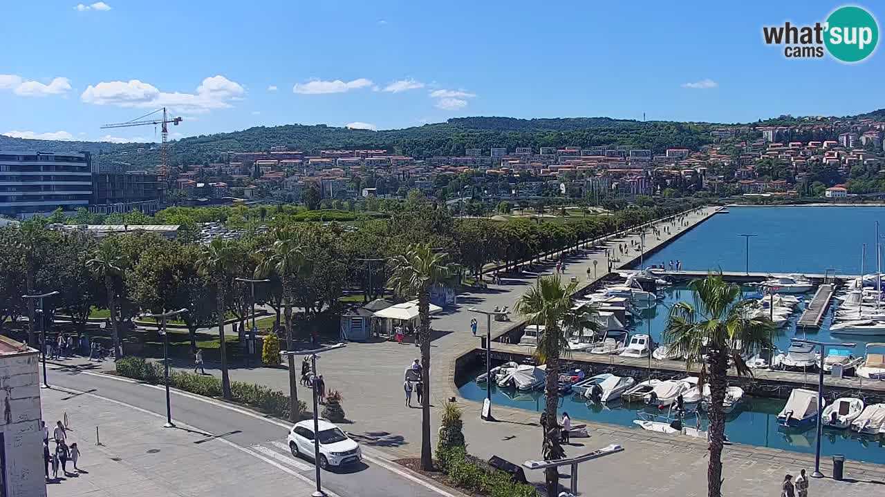 Spletna kamera Koper – Panorama na marino in promenado s Hotela Grand Koper