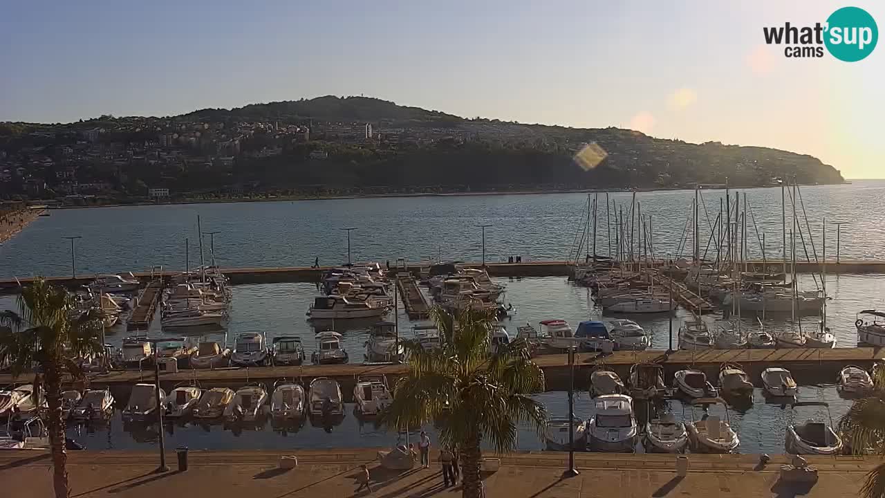 Camera en vivo Koper – puerto deportivo y paseo marítimo desde el Hotel Grand Koper