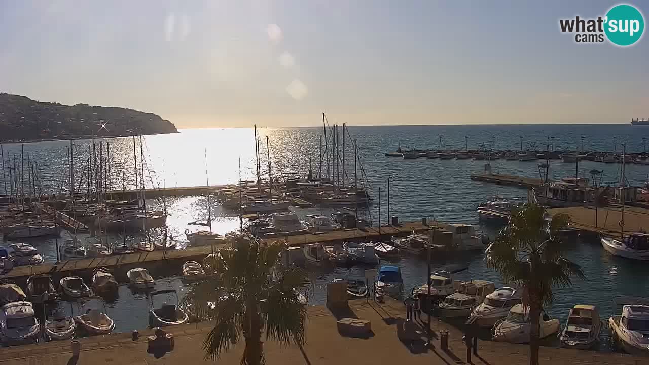 Webcam Koper – Panorama of the marina and promenade from the Grand Hotel Koper
