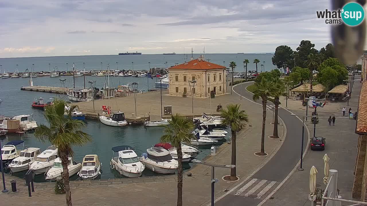 The Port of Koper live webcam – cruise and cargo port – Slovenia