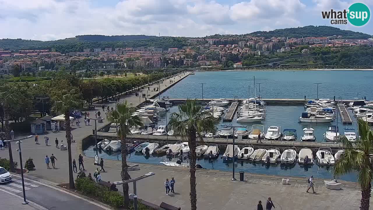 Spletna kamera Koper – Panorama na marino in promenado s Hotela Grand Koper