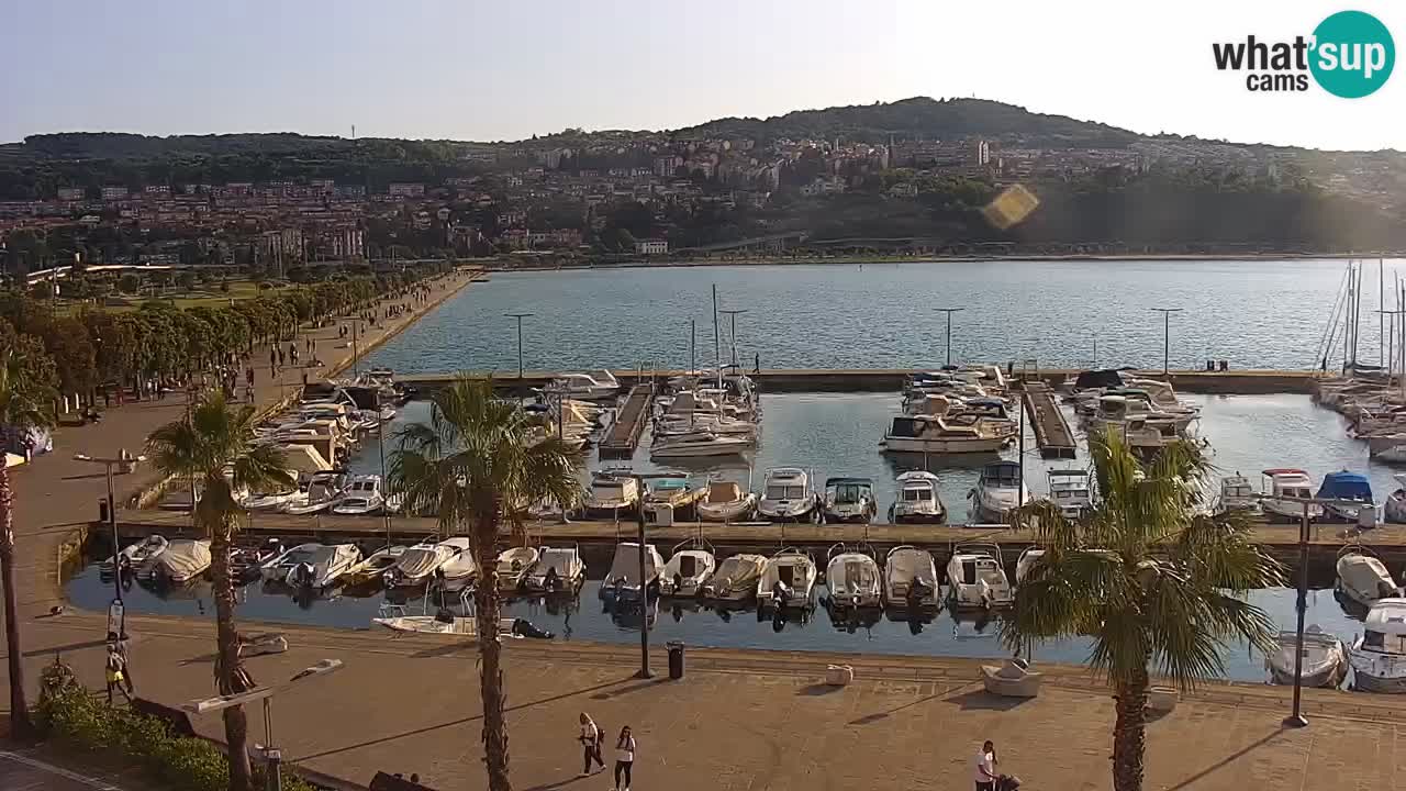 Webcam Koper – Panorama de la marina et de la promenade depuis le Grand Hotel Koper