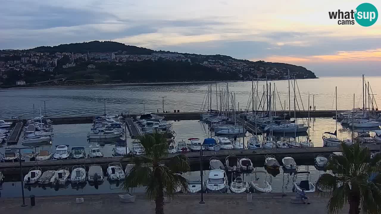 Webcam Koper – Panorama de la marina et de la promenade depuis le Grand Hotel Koper