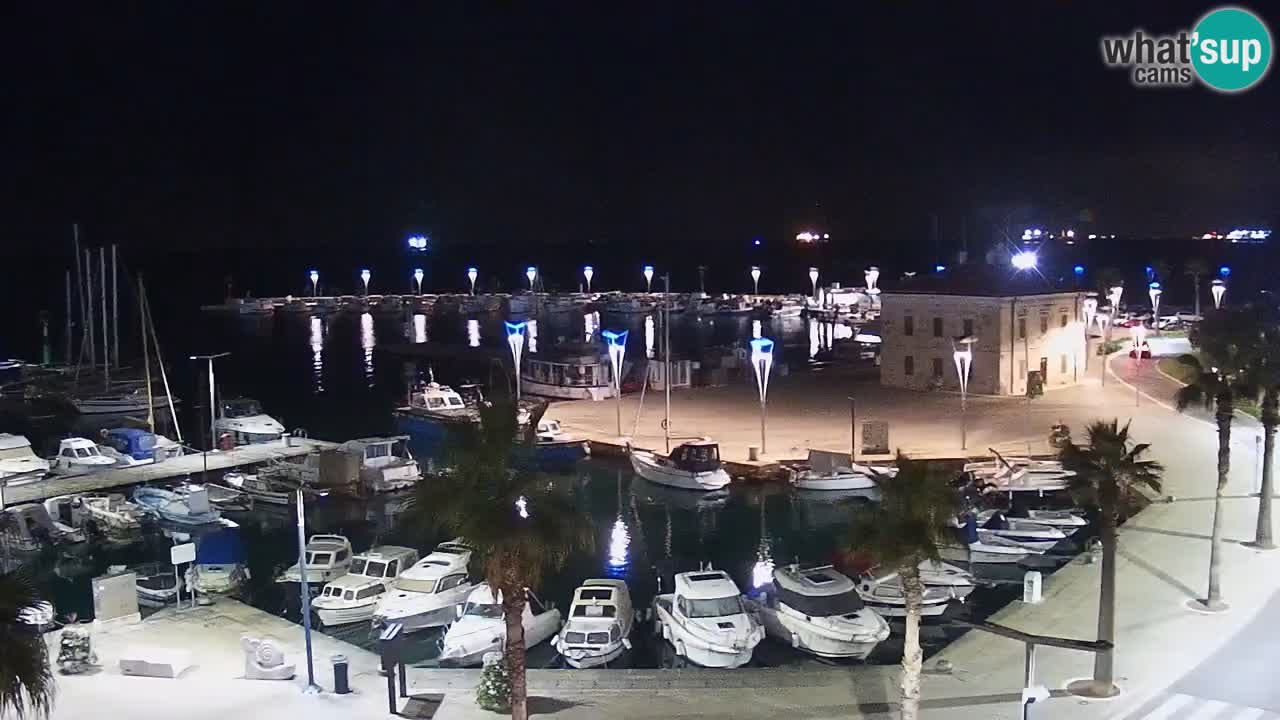 Spletna kamera Koper – Panorama na marino in promenado s Hotela Grand Koper