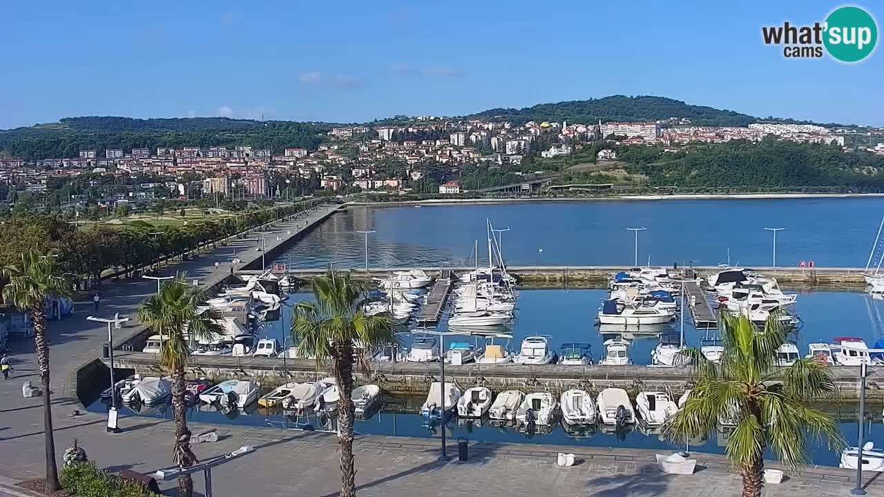 Webcam en direct du port de Koper – port de croisière et de fret – Slovénie