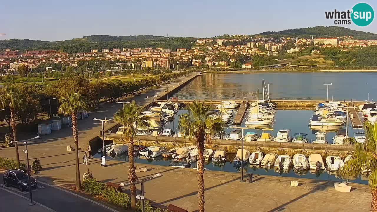 Webcam en direct du port de Koper – port de croisière et de fret – Slovénie
