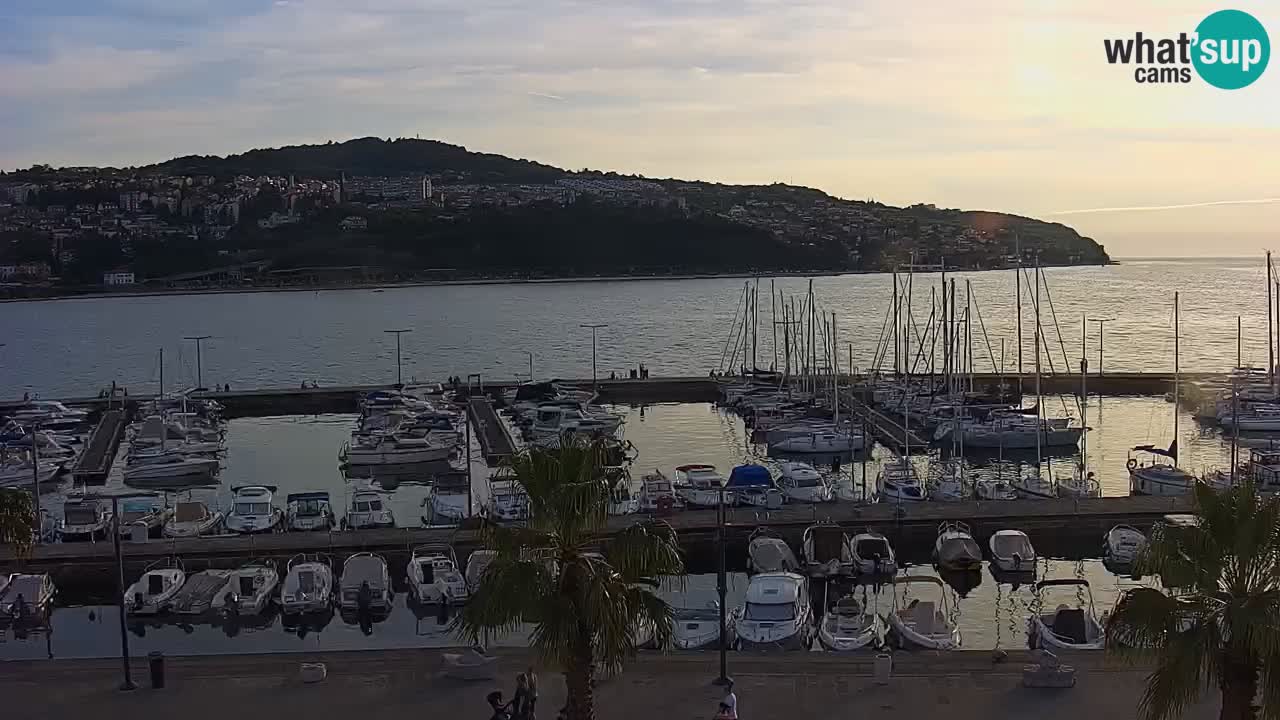 Webcam Koper – Panorama de la marina et de la promenade depuis le Grand Hotel Koper