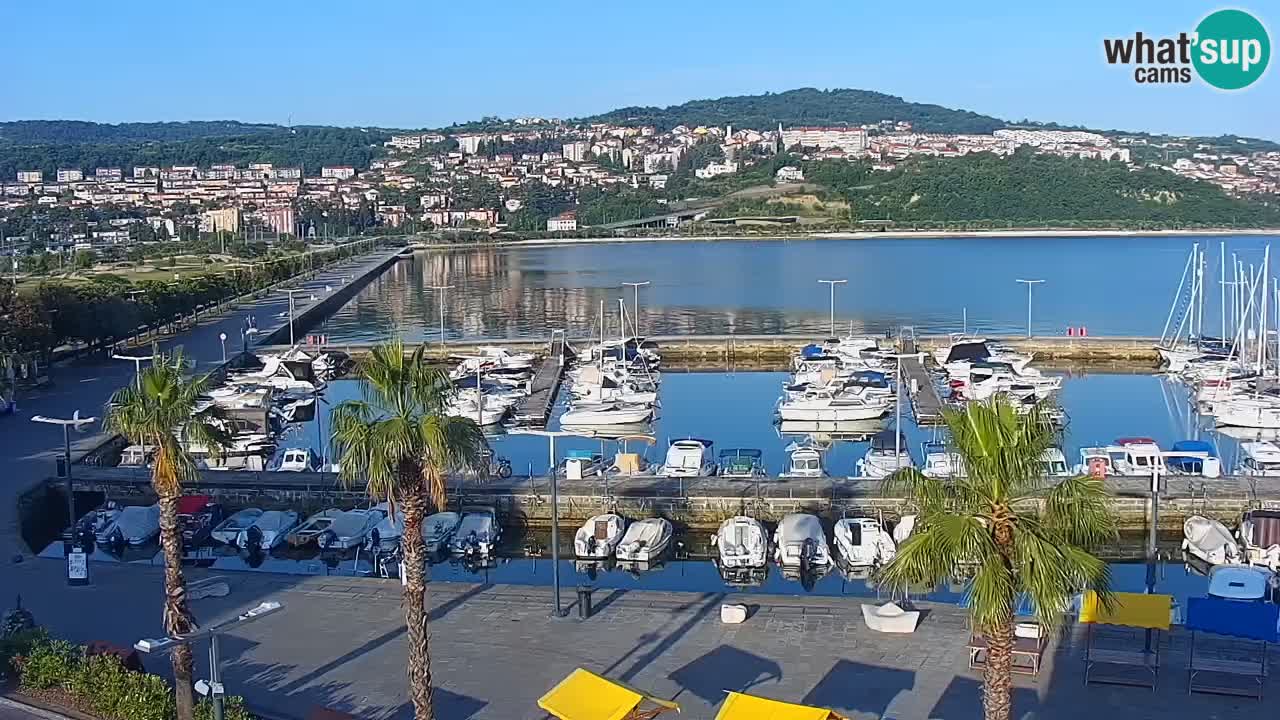 Webcam Koper – Panorama of the marina and promenade from the Grand Hotel Koper