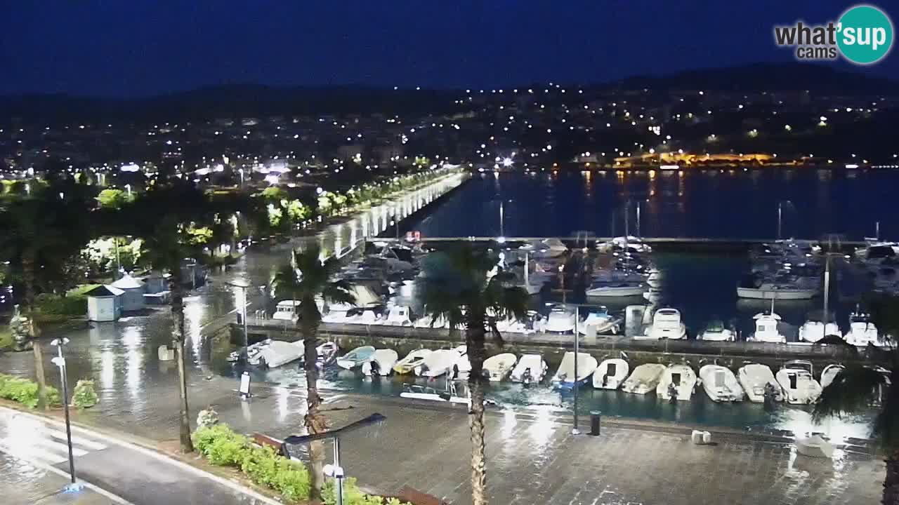 Web kamera Koper – marina i promenada – hotel Grand Koper